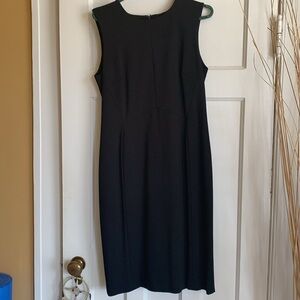 Editions des Robes | the perfect little black dress size 12